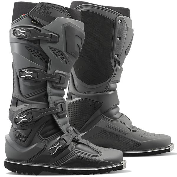 Gaerne SG22 Boots | Dirtbikexpress™